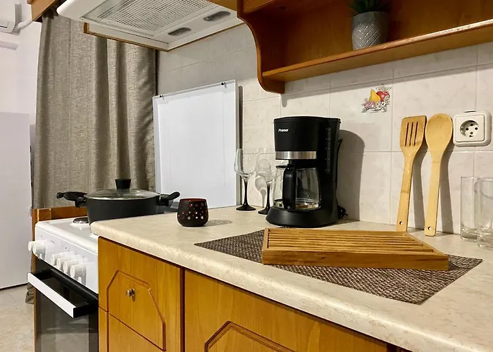 Elgreco In Center, Rustic & Spacious 